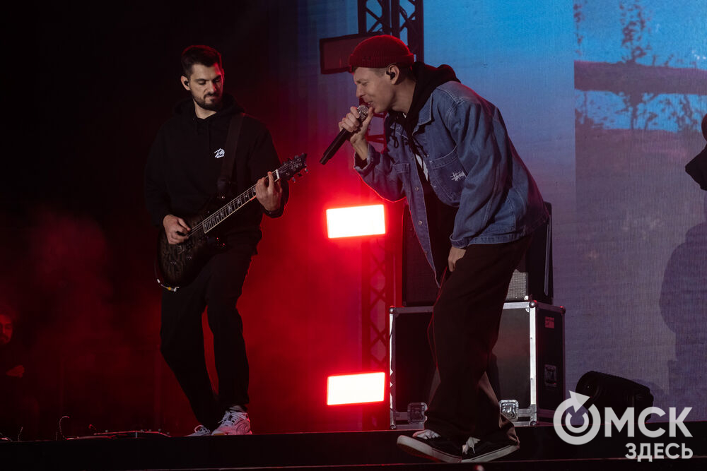 1 сентября на Зелёном острове выступила группа Dabro - музыкальный дуэт братьев Ивана и Михаила Засидкевичей. Фото: Елизавета Медведева