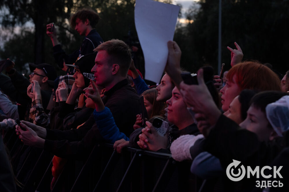 1 сентября на Зелёном острове выступила группа Dabro - музыкальный дуэт братьев Ивана и Михаила Засидкевичей. Фото: Елизавета Медведева
