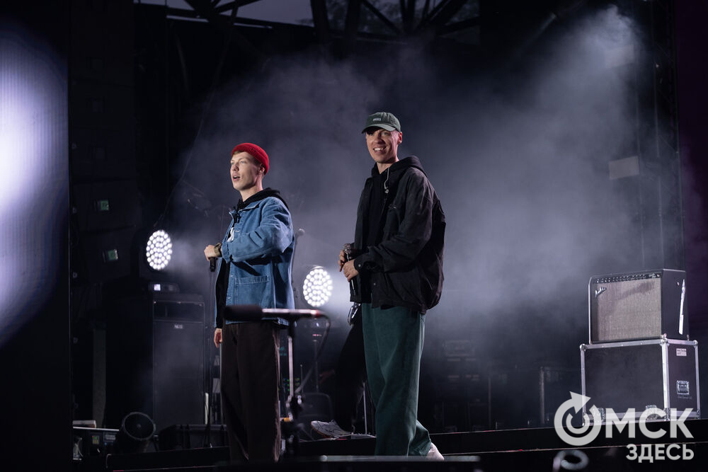 1 сентября на Зелёном острове выступила группа Dabro - музыкальный дуэт братьев Ивана и Михаила Засидкевичей. Фото: Елизавета Медведева