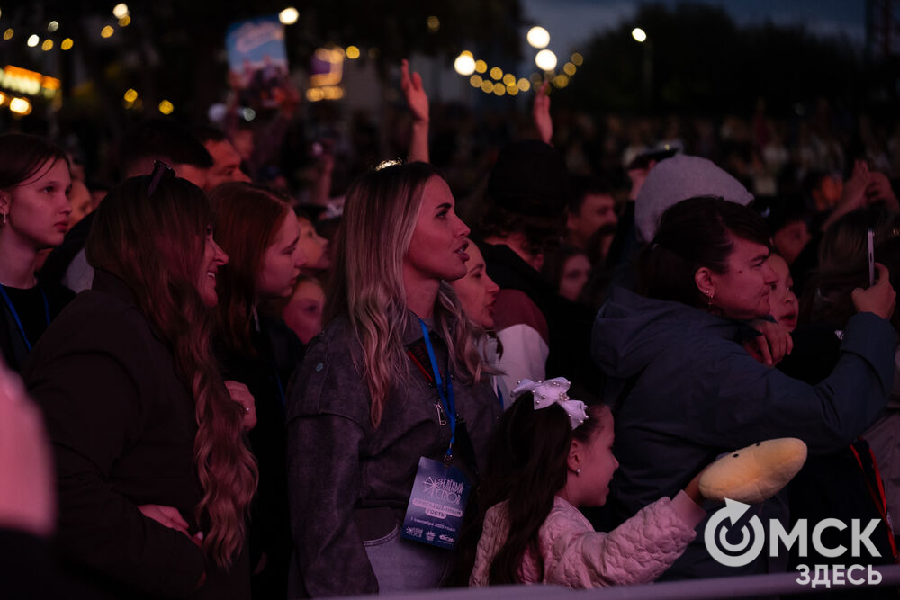 1 сентября на Зелёном острове выступила группа Dabro - музыкальный дуэт братьев Ивана и Михаила Засидкевичей. Фото: Елизавета Медведева