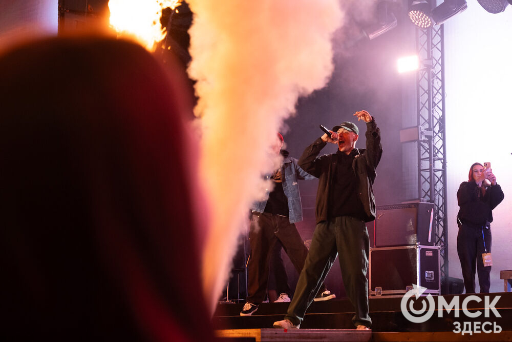 1 сентября на Зелёном острове выступила группа Dabro - музыкальный дуэт братьев Ивана и Михаила Засидкевичей. Фото: Елизавета Медведева