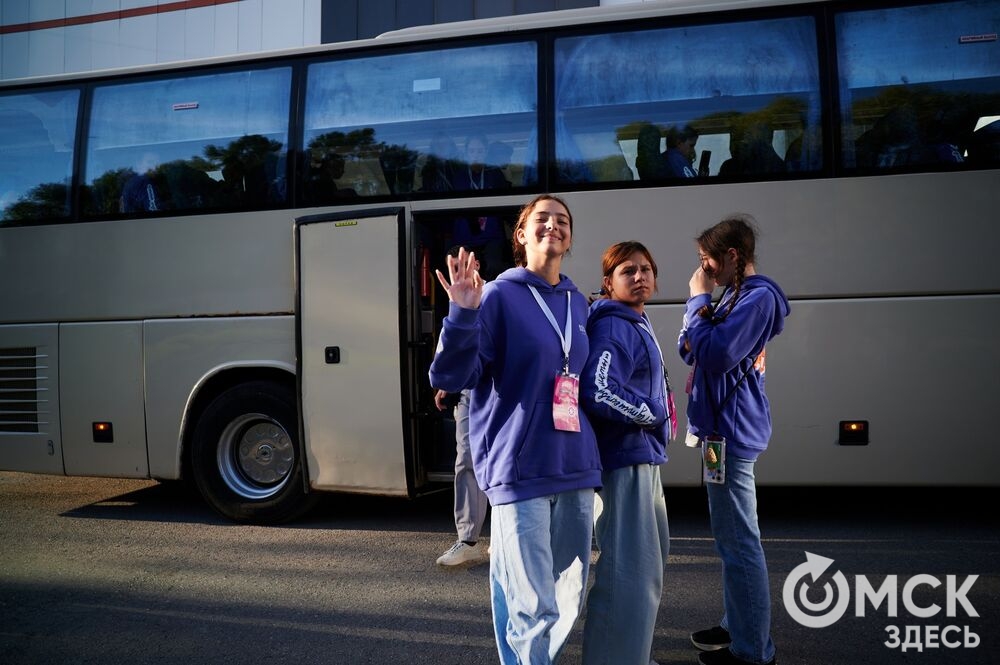 Поезд с победителями конкурса "Большая перемена" прибыл в Омск. Фото: Илья Петров