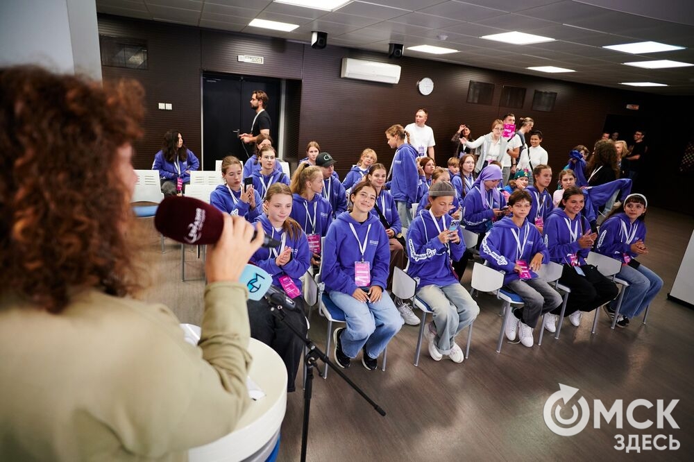 Поезд с победителями конкурса "Большая перемена" прибыл в Омск. Фото: Илья Петров