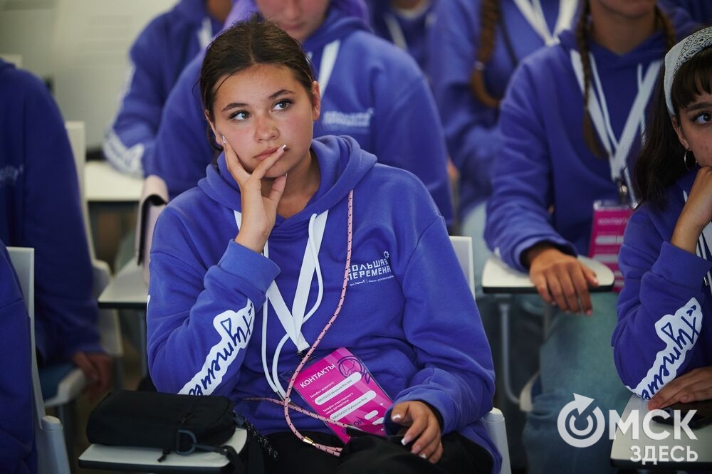 Поезд с победителями конкурса "Большая перемена" прибыл в Омск. Фото: Илья Петров