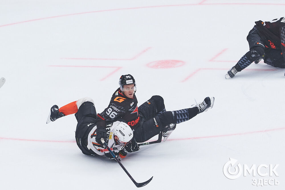 "Авангард" на своём льду победил "Амур". Фото: Илья Петров