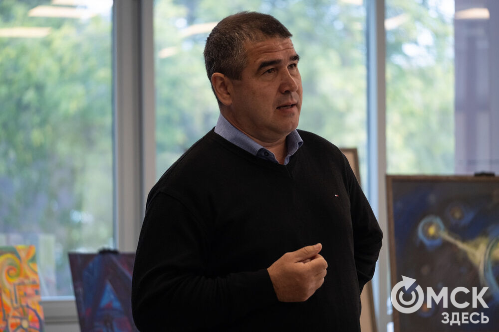 В День программиста, 13 сентября, в Омске открылась выставка художественных работ на тему квантового города. Подробности: здесь . Фото: Елизавета Медведева