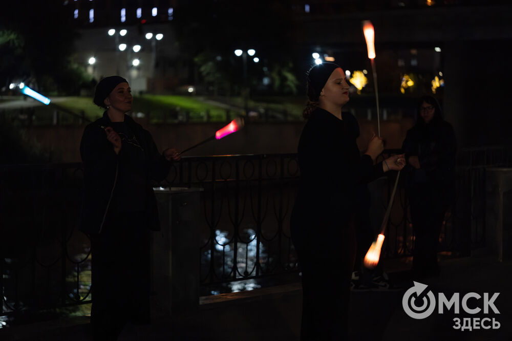 Театр огня показал шоу и поделился нюнсами мастерства. Подробности: здесь . Фото: Елизавета Медведева