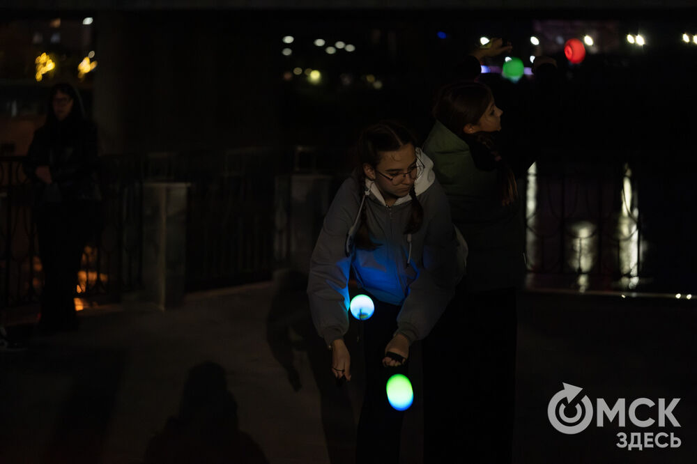 Театр огня показал шоу и поделился нюнсами мастерства. Подробности: здесь . Фото: Елизавета Медведева