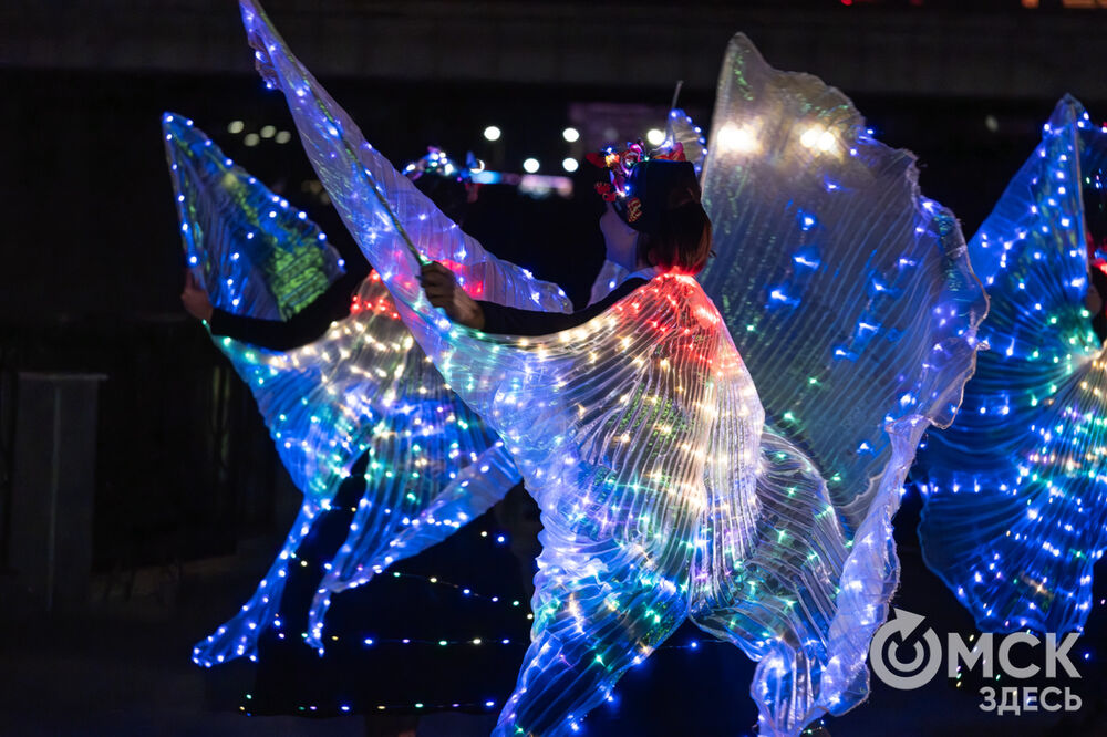 Театр огня показал шоу и поделился нюнсами мастерства. Подробности: здесь . Фото: Елизавета Медведева