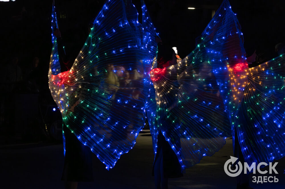 Театр огня показал шоу и поделился нюнсами мастерства. Подробности: здесь . Фото: Елизавета Медведева