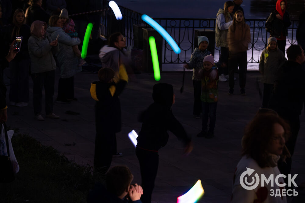 Театр огня показал шоу и поделился нюнсами мастерства. Подробности: здесь . Фото: Елизавета Медведева
