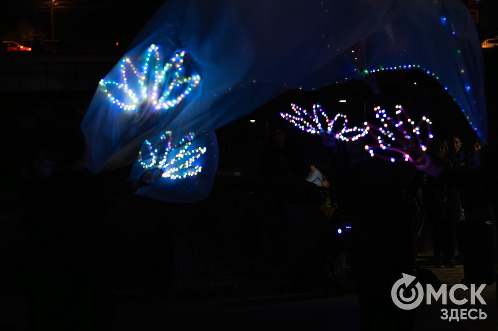 Театр огня показал шоу и поделился нюнсами мастерства. Подробности: здесь . Фото: Елизавета Медведева