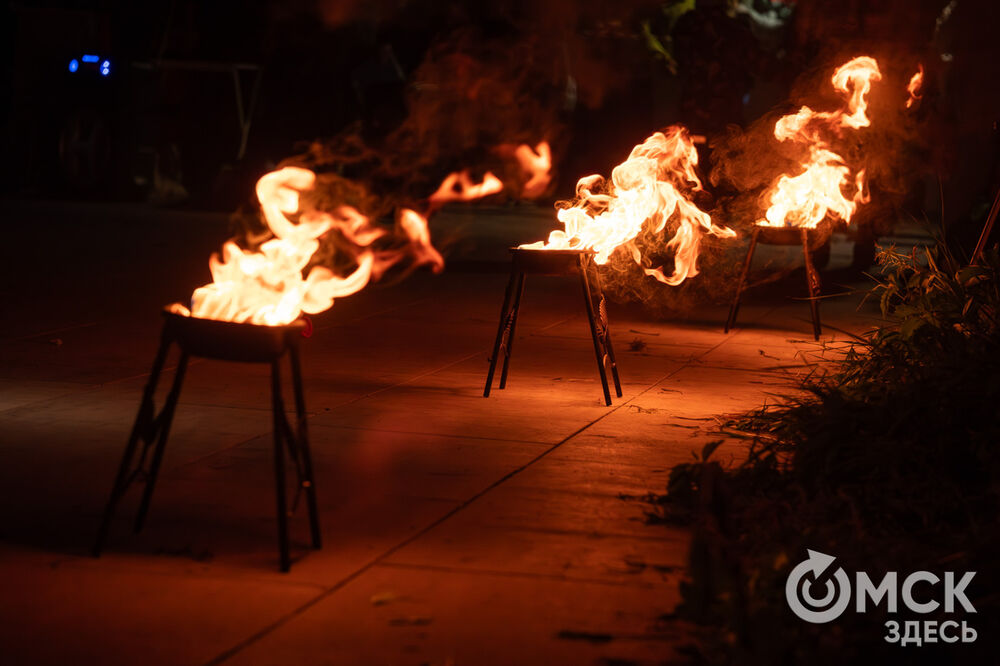 Театр огня показал шоу и поделился нюнсами мастерства. Подробности: здесь . Фото: Елизавета Медведева