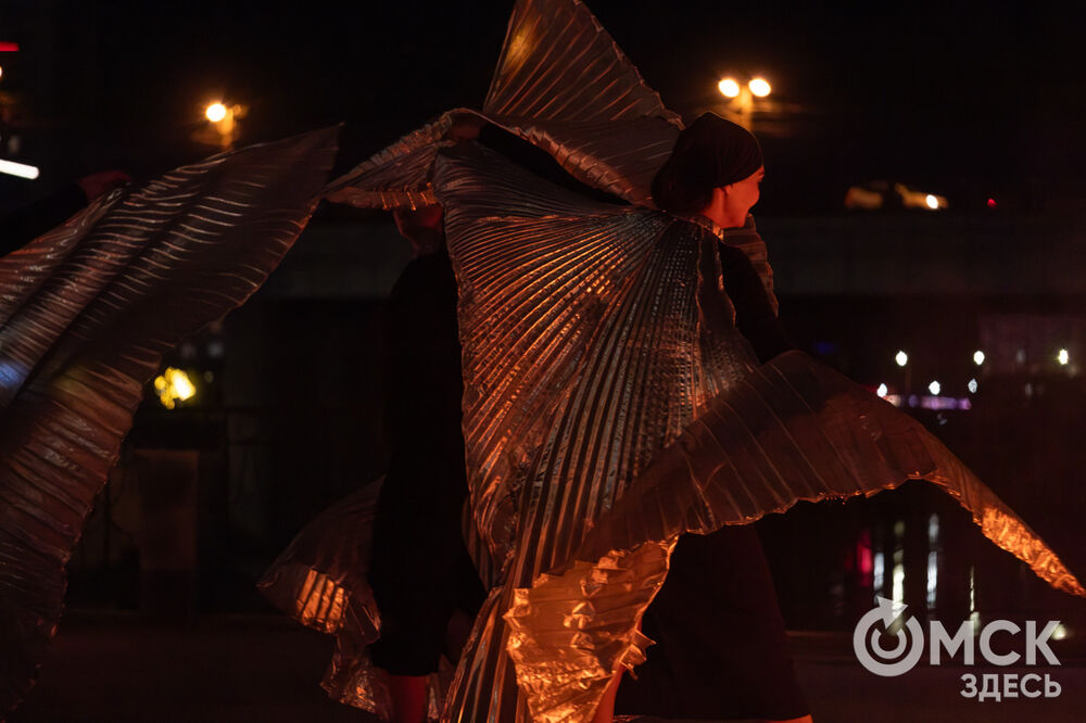 Театр огня показал шоу и поделился нюнсами мастерства. Подробности: здесь . Фото: Елизавета Медведева