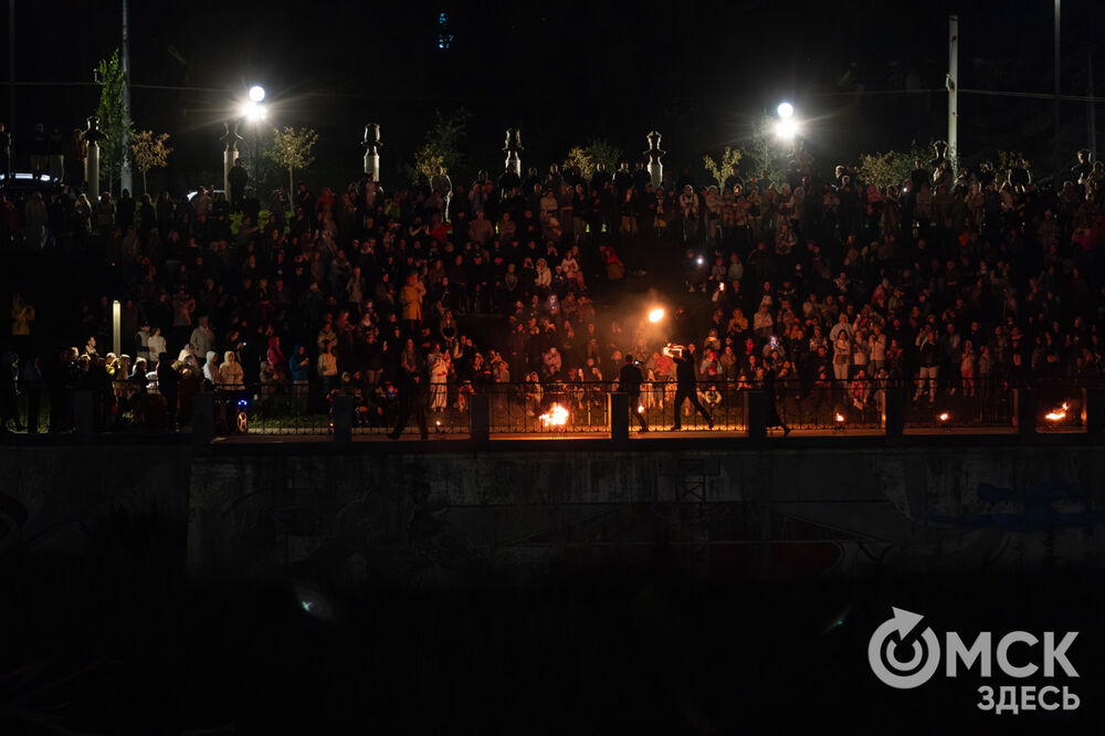 Театр огня показал шоу и поделился нюнсами мастерства. Подробности: здесь . Фото: Елизавета Медведева