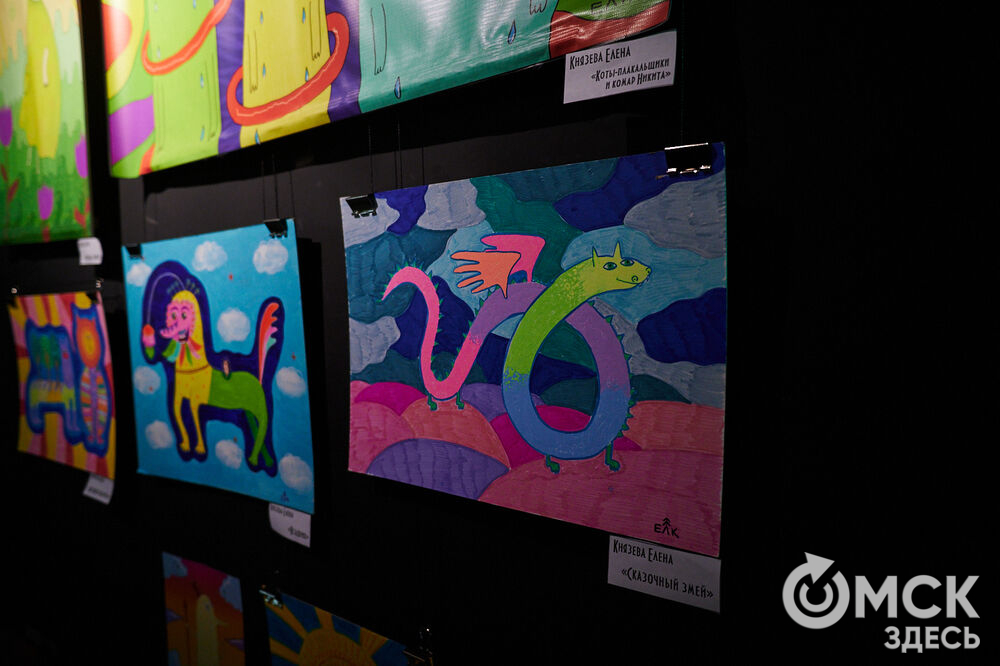 Новая выставка (18+) андеграундной галереи "Левая нога". Подробности: здесь . Фото: Илья Петров