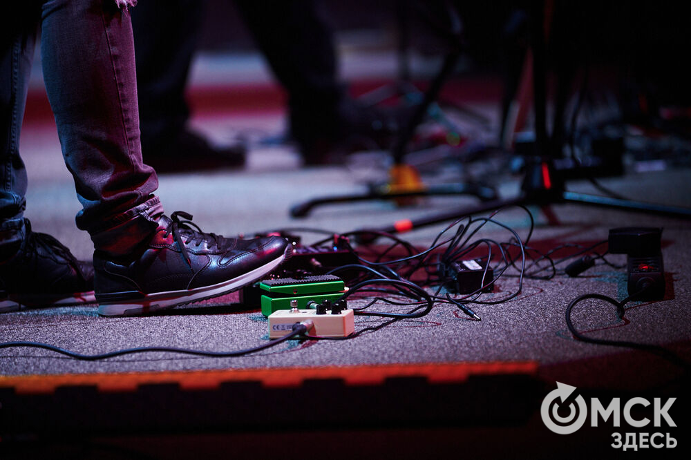 Саксофонист Сергей Летов впервые представил в Омске электро-джазовые интерпретации песен своего младшего брата Егора Летов. Фото: Илья Петров