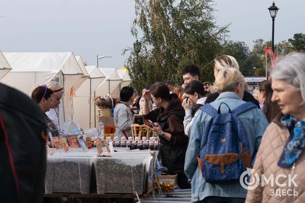 В Омской крепости прошёл фестиваль, посвящённый новому урожаю и историческим блюдам. Фото: Елизавета Медведева