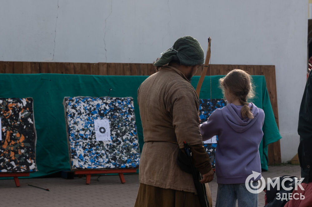 В Омской крепости прошёл фестиваль, посвящённый новому урожаю и историческим блюдам. Фото: Елизавета Медведева