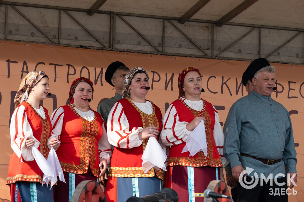 В Омской крепости прошёл фестиваль, посвящённый новому урожаю и историческим блюдам. Фото: Елизавета Медведева