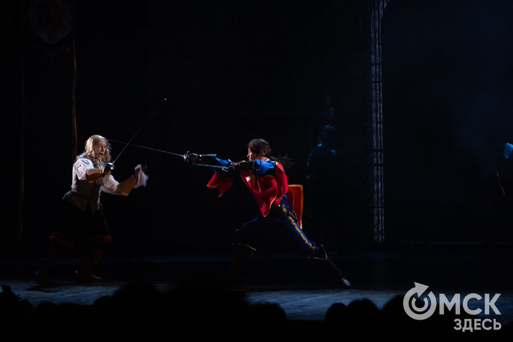 История о юном гасконце Д&rsquo;Артаньяне и трёх мушкетёрах открыла 36-й театральный сезон "Галёрки". Фото: Елизавета Медведева