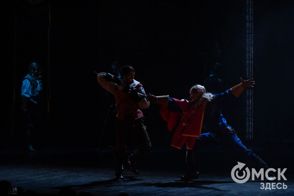 История о юном гасконце Д&rsquo;Артаньяне и трёх мушкетёрах открыла 36-й театральный сезон "Галёрки". Фото: Елизавета Медведева