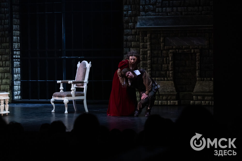 История о юном гасконце Д&rsquo;Артаньяне и трёх мушкетёрах открыла 36-й театральный сезон "Галёрки". Фото: Елизавета Медведева