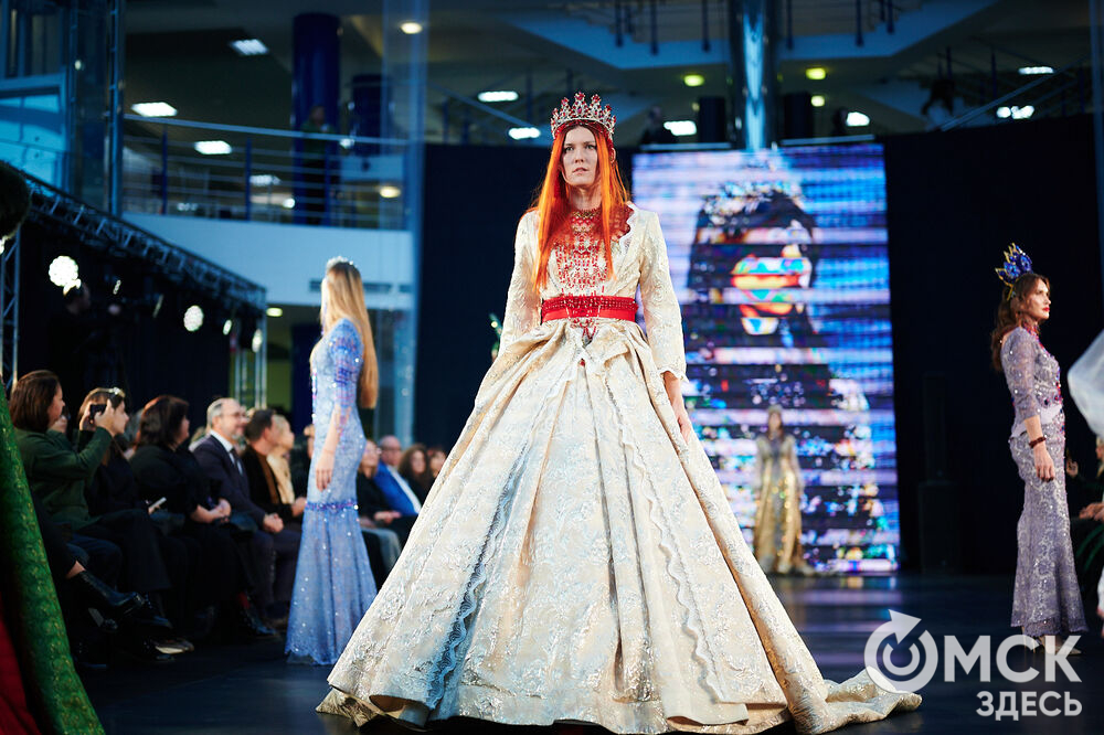 Состоялось открытие Международного фестиваля моды "СИБИ"