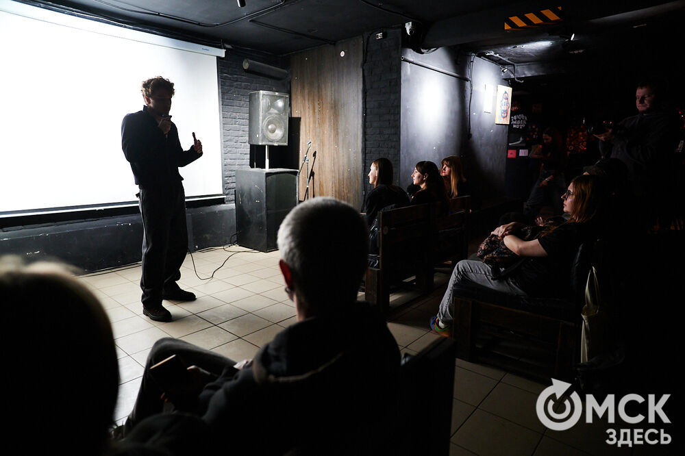 "Андер бар" и "Левая нога" провели ретроспективу короткометражных фильмов режиссёра Саши Кузовкова. Фото: Илья Петров