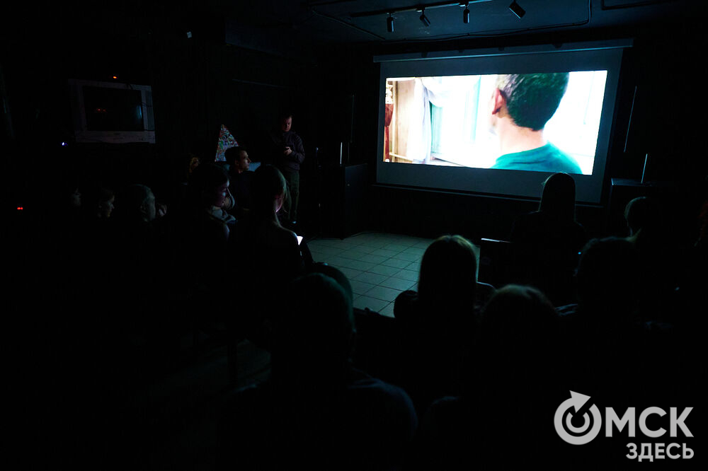 "Андер бар" и "Левая нога" провели ретроспективу короткометражных фильмов режиссёра Саши Кузовкова. Фото: Илья Петров