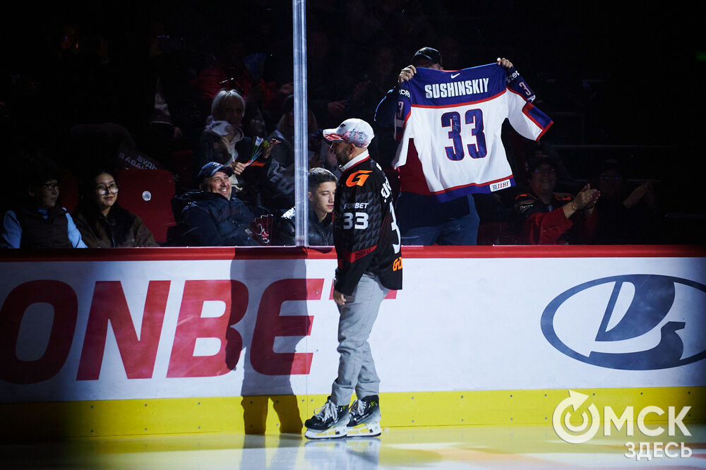 В Омске завершился матч регулярного чемпионата Континентальной хоккейной лиги, в котором "Авангард" принимал магнитогорский "Металлург". Фото: Илья Петров