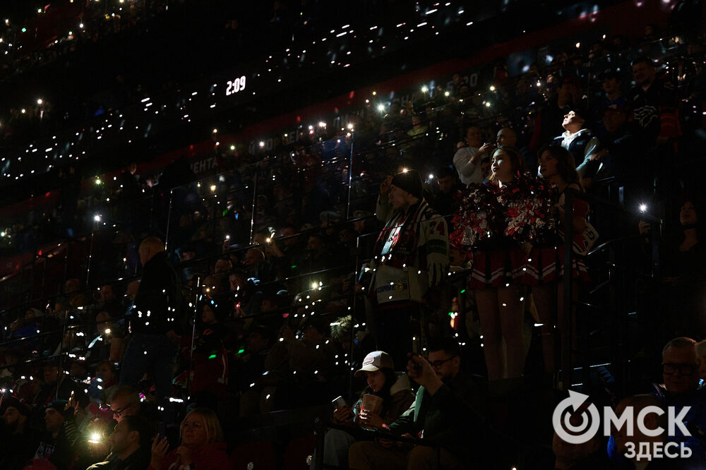 В Омске завершился матч регулярного чемпионата Континентальной хоккейной лиги, в котором "Авангард" принимал магнитогорский "Металлург". Фото: Илья Петров