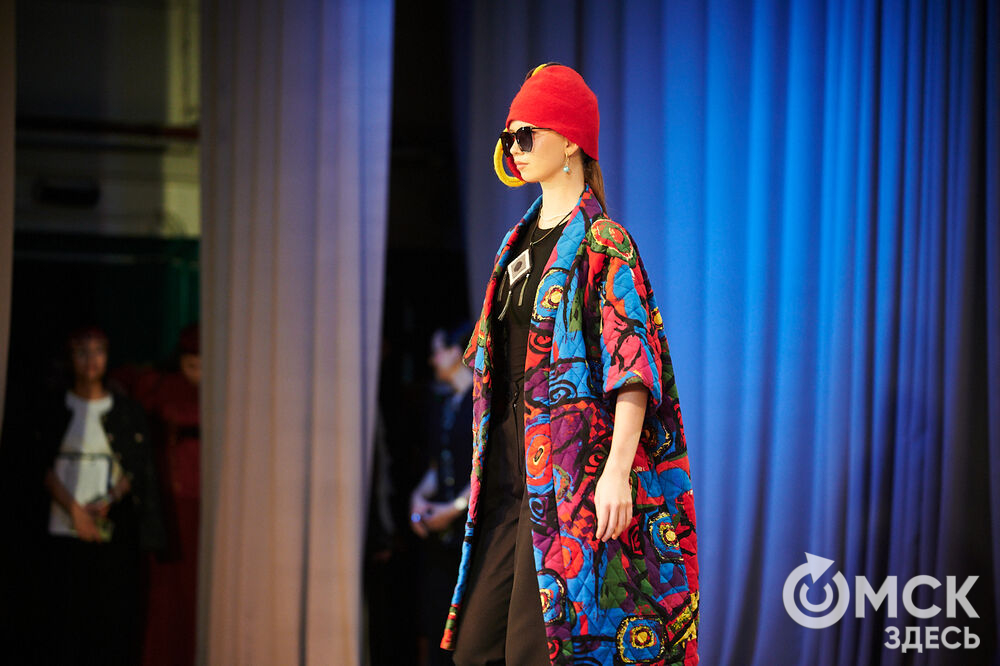 На базе Омского колледжа культуры и искусств стартовал Евразийский конкурс высокой моды национального костюма "Этно-Эрато". Фото: Илья Петров
