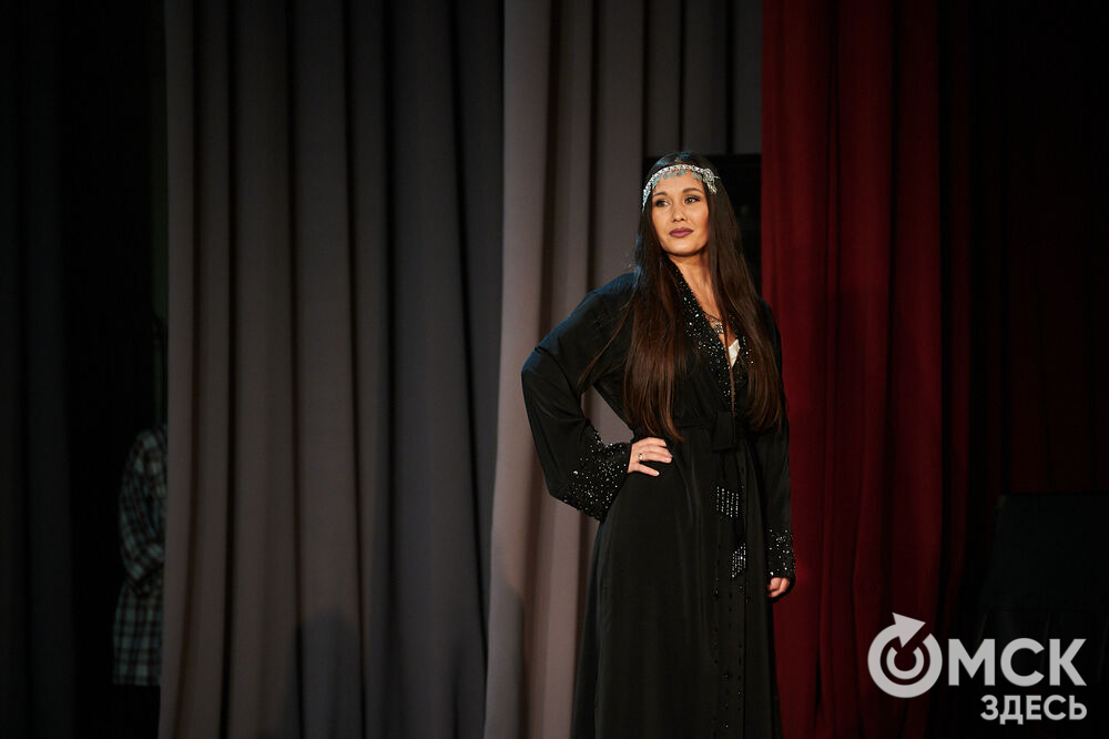 На базе Омского колледжа культуры и искусств стартовал Евразийский конкурс высокой моды национального костюма "Этно-Эрато". Фото: Илья Петров