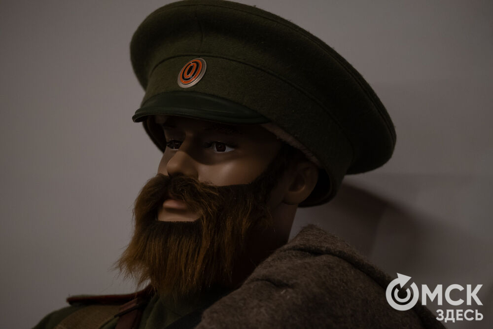 На площади Омской крепости состоялся интерактивный квест, включающий 13 военно-исторических площадок: стрелецкую, пушкарскую, лучную, доспешную, фехтование и другие. Фото: Елизавета Медведева