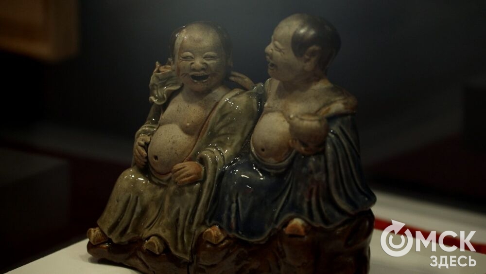 Центральным событием Дней Эрмитажа в Омске стало открытие выставки "Пять символов счастья. Благопожелания в китайском искусстве XVII–XX веков".