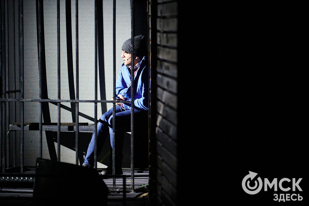 В Омск с легендарным спектаклем "12" приехал Никита Михалков. Фото: Илья Петров