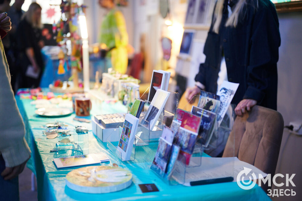 Как прошёл арт-маркет современного искусства "Кул-кул" в Омске. Фото: Илья Петров