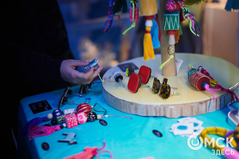 Как прошёл арт-маркет современного искусства "Кул-кул" в Омске. Фото: Илья Петров