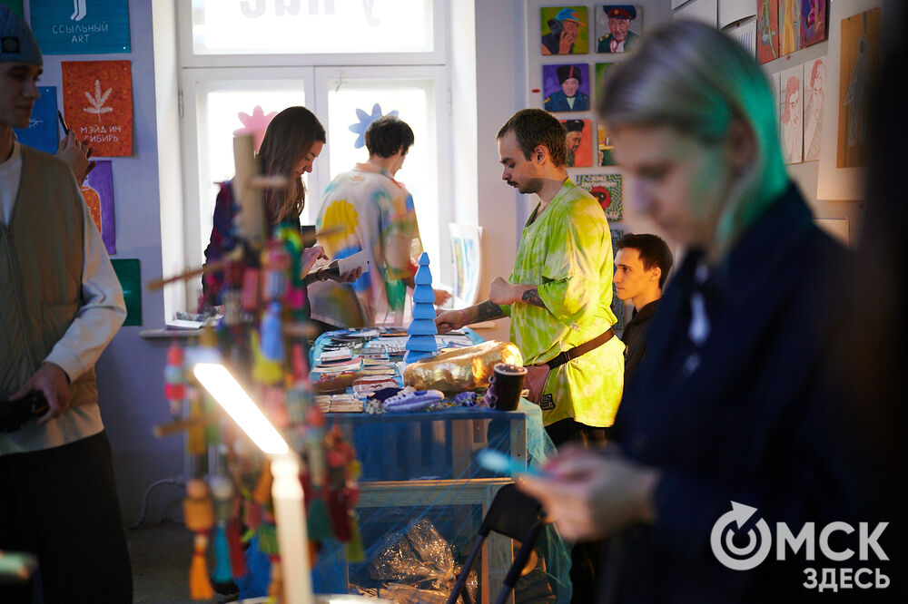 Как прошёл арт-маркет современного искусства "Кул-кул" в Омске. Фото: Илья Петров