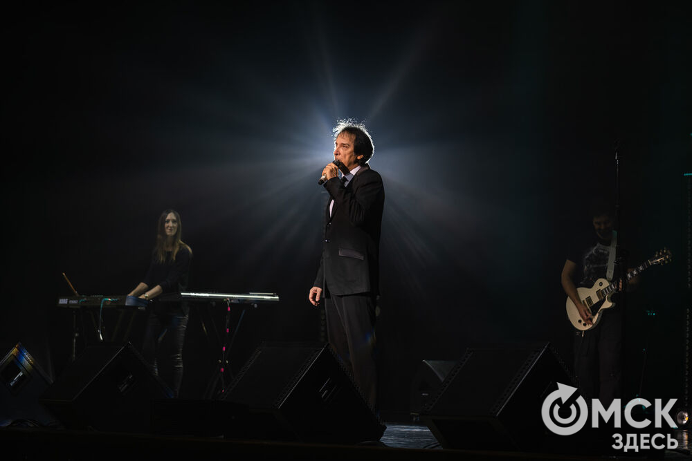 В Омской филармонии состоялся большой концерт Кая Метова. Фото: Елизавета Медведева