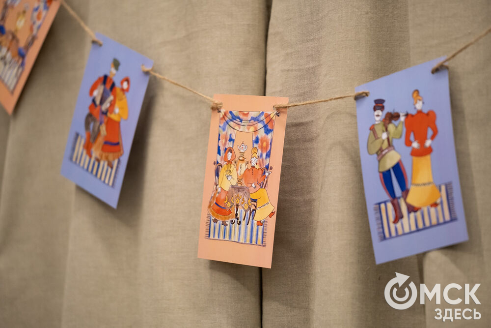 Дизайнеры, ремесленники, художники и мастера народных художественных промыслов представили результат работы с темой актуализации сибирской традиционной культуры. Фото: Елизавета Медведева