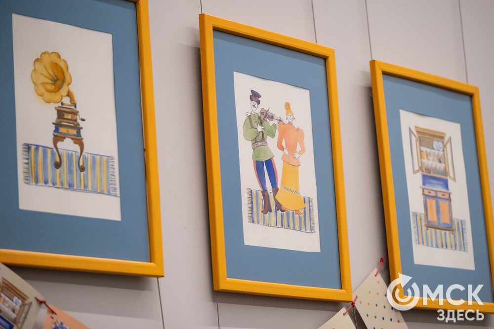 Дизайнеры, ремесленники, художники и мастера народных художественных промыслов представили результат работы с темой актуализации сибирской традиционной культуры. Фото: Елизавета Медведева