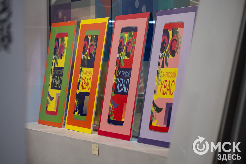 Дизайнеры, ремесленники, художники и мастера народных художественных промыслов представили результат работы с темой актуализации сибирской традиционной культуры. Фото: Елизавета Медведева