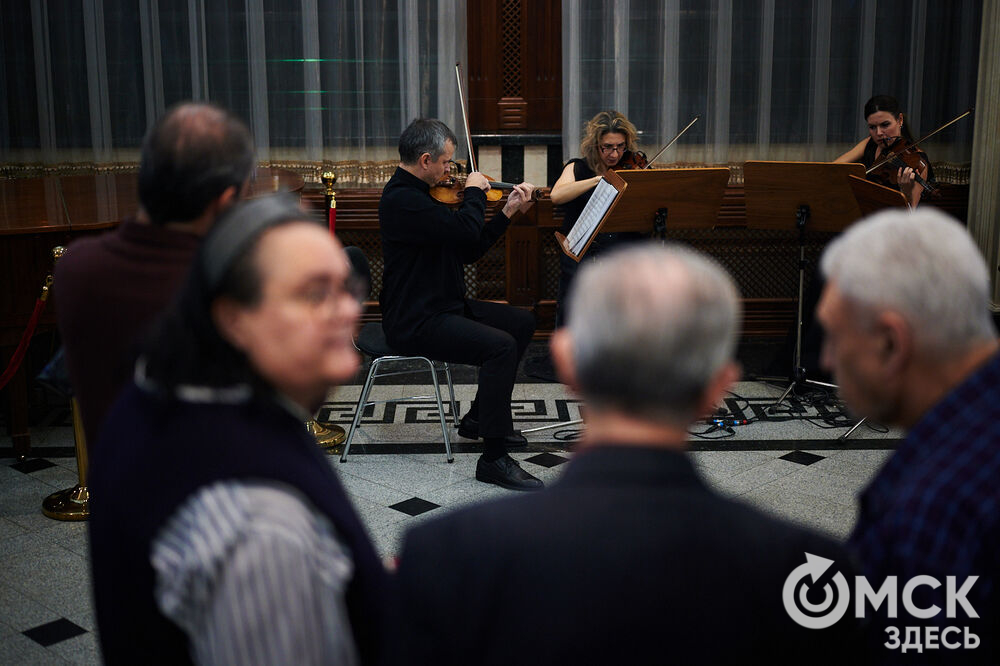 Музыкальный фестиваль «Белая симфония» открылся в Концертном зале Омской филармонии.