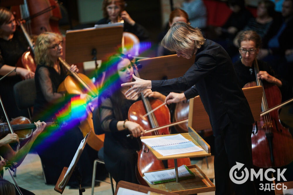 Музыкальный фестиваль «Белая симфония» открылся в Концертном зале Омской филармонии.