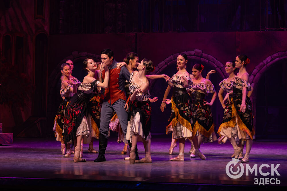 В Омском государственном музыкальном театре поставили новый балет "Кармен". Фото: Елизавета Медведева