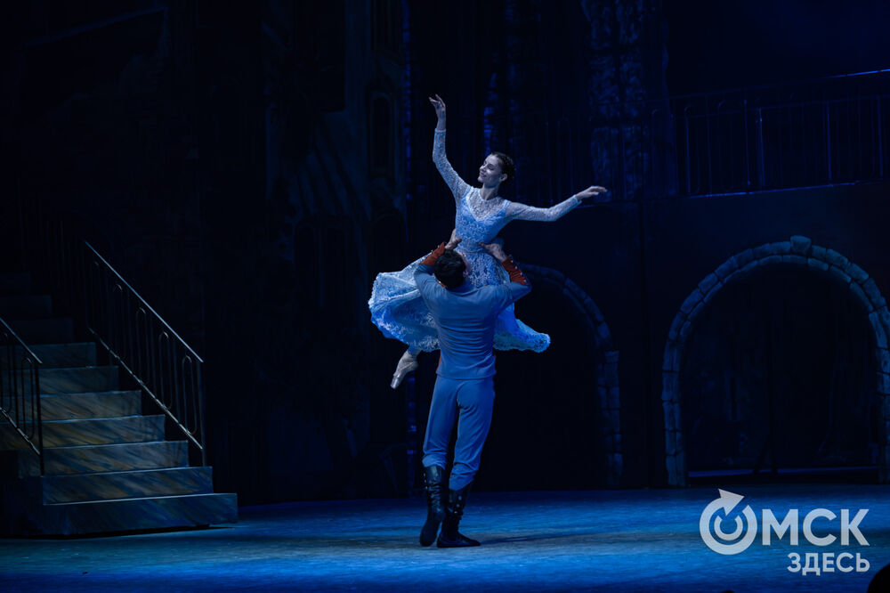 В Омском государственном музыкальном театре поставили новый балет "Кармен". Фото: Елизавета Медведева