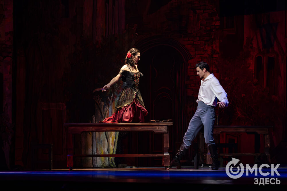 В Омском государственном музыкальном театре поставили новый балет "Кармен". Фото: Елизавета Медведева