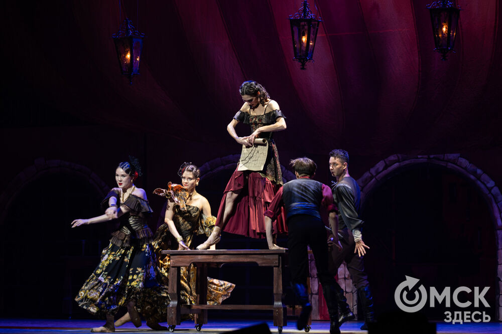 В Омском государственном музыкальном театре поставили новый балет "Кармен". Фото: Елизавета Медведева